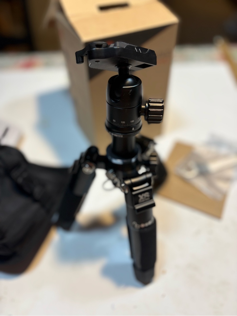 XSories Trifold Pro mini tripod new photography - Picture 2 of 10